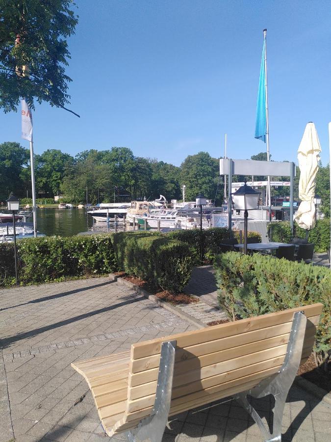 Hotel Spree-Idyll Berlin Bagian luar foto