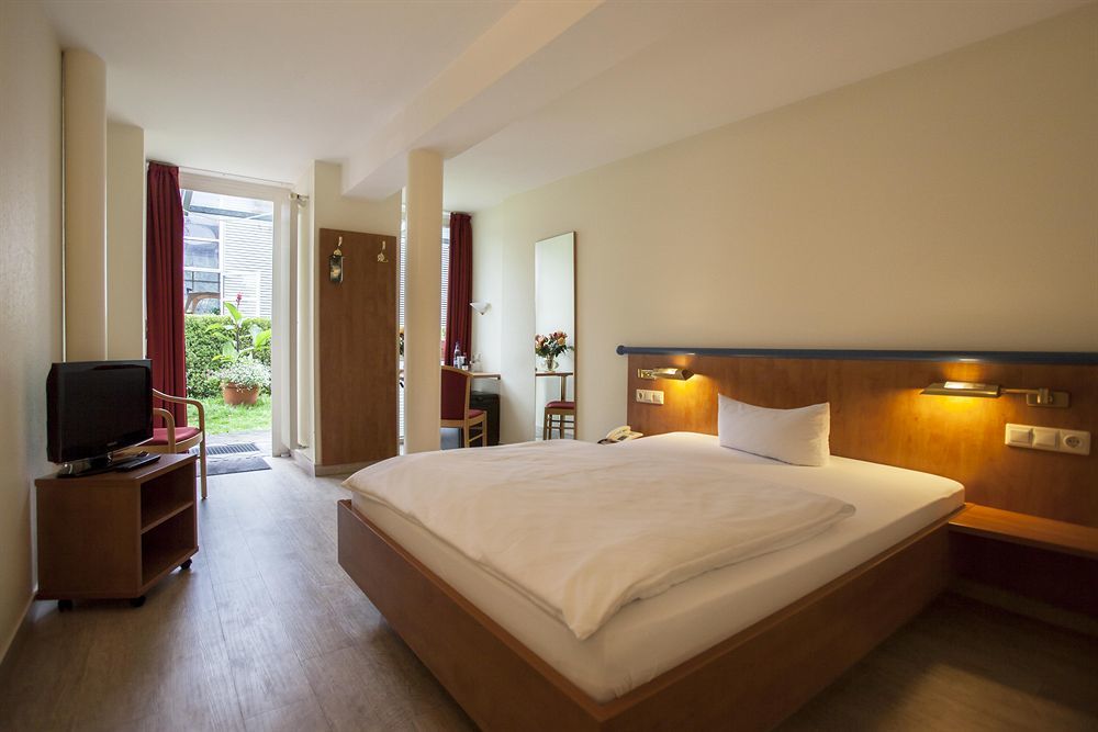 Hotel Spree-Idyll Berlin Bagian luar foto