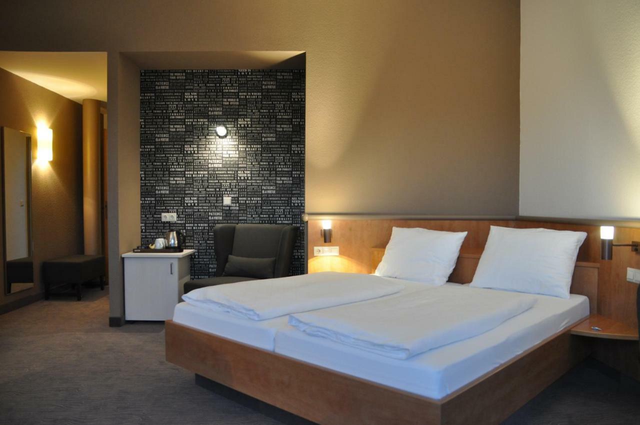 Hotel Spree-Idyll Berlin Bagian luar foto